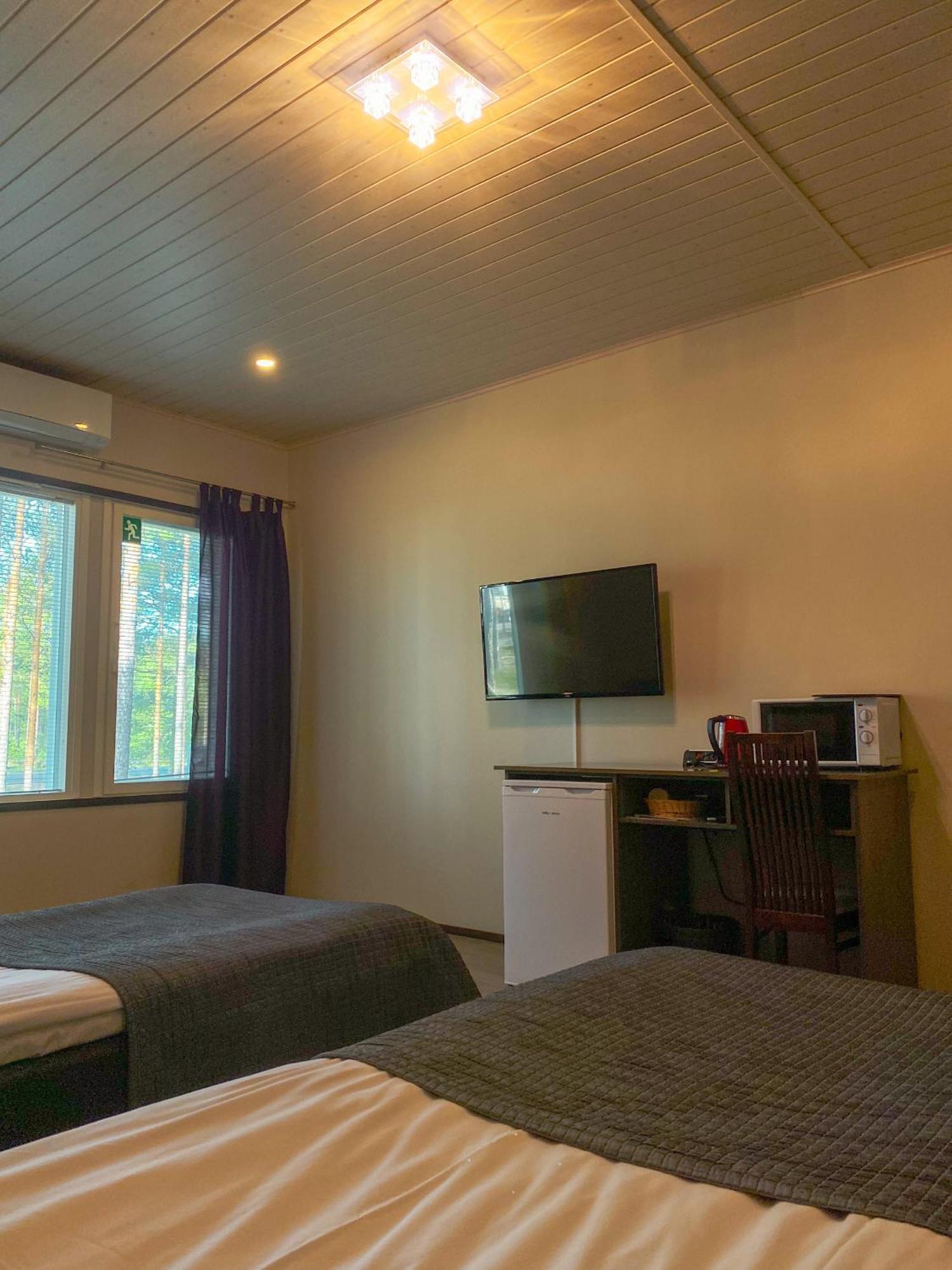 Safarimajoitus Hotel Kalajoki Phòng bức ảnh